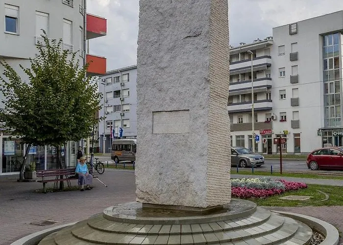 Reon Apartment, Osijek - Self Check In