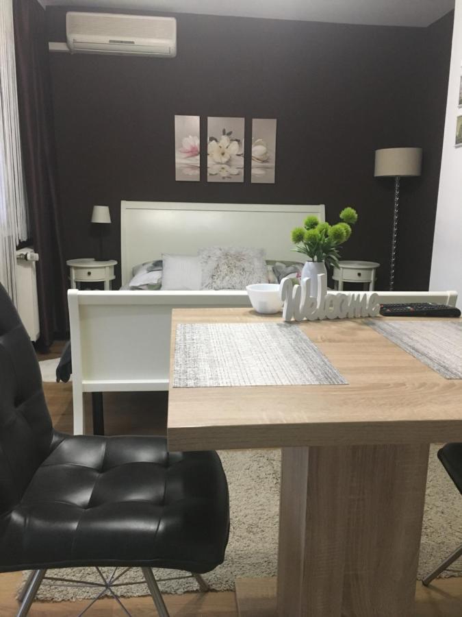 Reon Apartment, - Self Check In Osijek