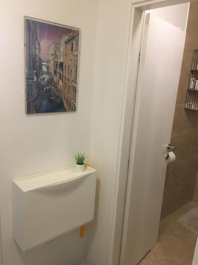 Reon Apartment, - Self Check In Osijek