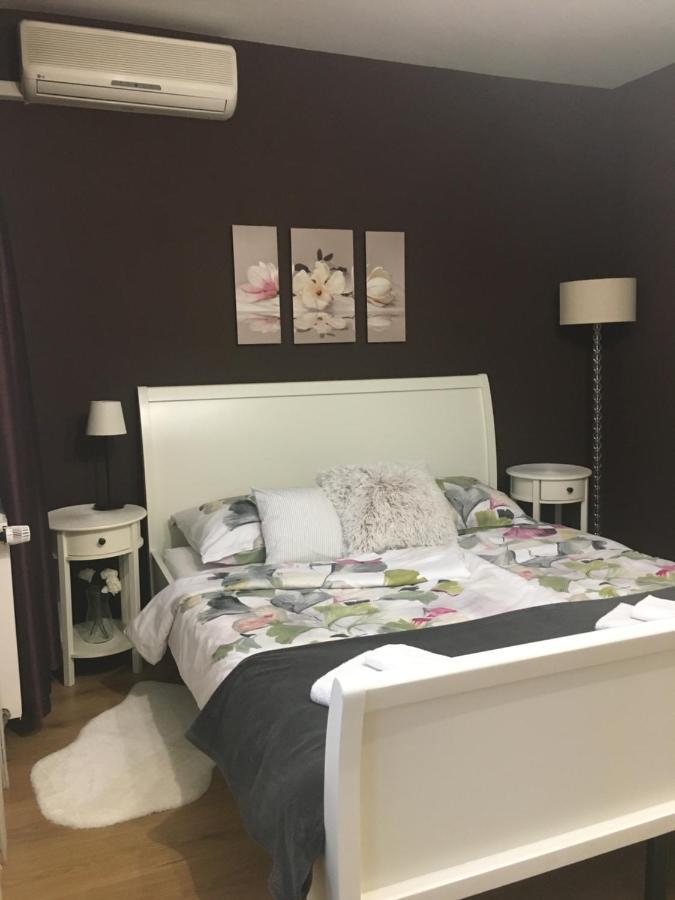 Reon Apartment, - Self Check In Apartment